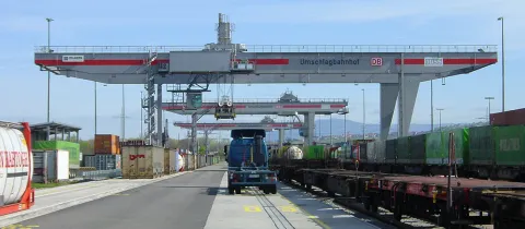 Intermodal Cranes