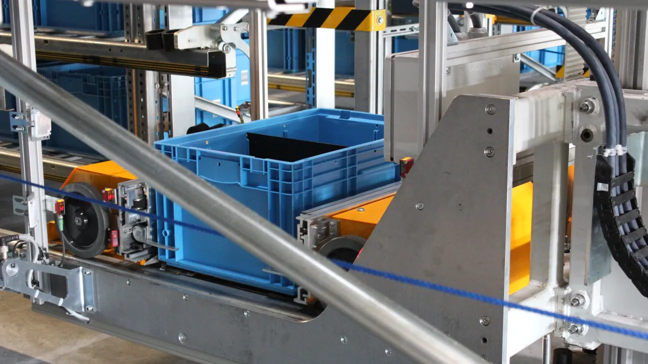 Shuttle System - Intralogistics