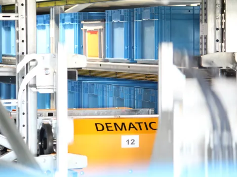 Shuttle System - Intralogistics