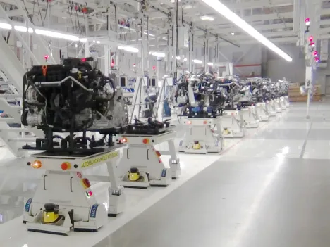 AGVs (Automated Guided Vehicles) / AMRs (Automated Mobile Robots)