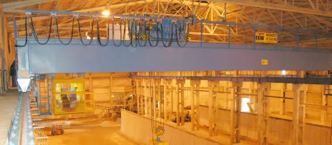 Process-Overhead Cranes in a nitrogen fertilizer warehouse