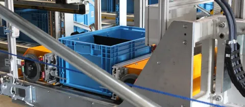 Shuttle System - Intralogistics