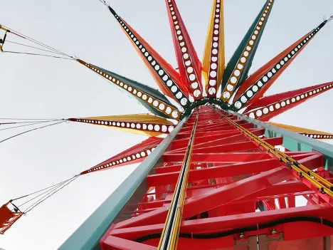 0514_REF0514-00003_web-pic1_Vertical_Swing_Tower_IT
